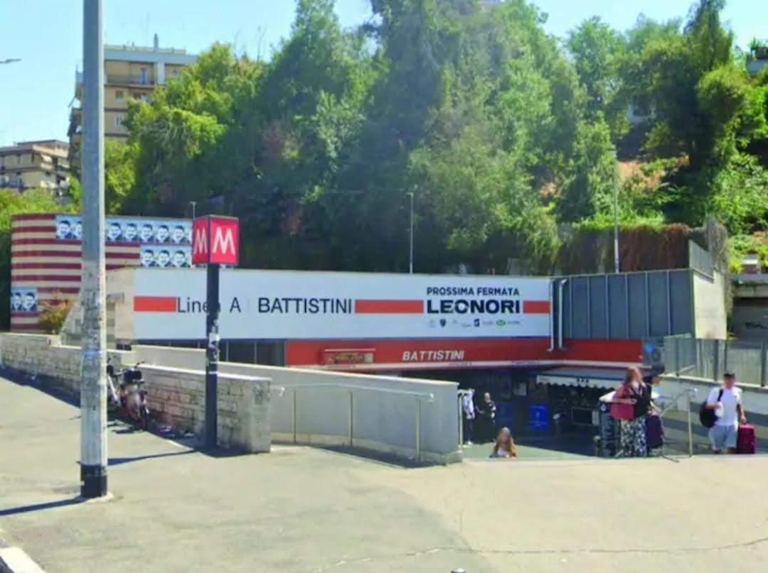 Urban Welcome Metro Battistini Rome Exterior photo