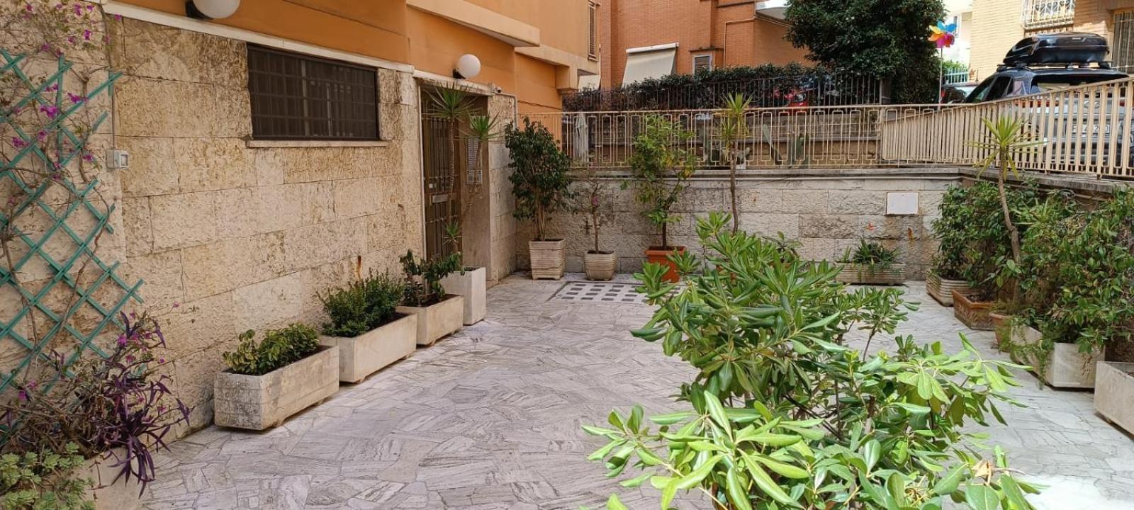 Urban Welcome Metro Battistini Rome Exterior photo